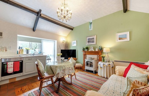Gowerton Cottage | 1 bedroom accommodation in Gowerton, Gower