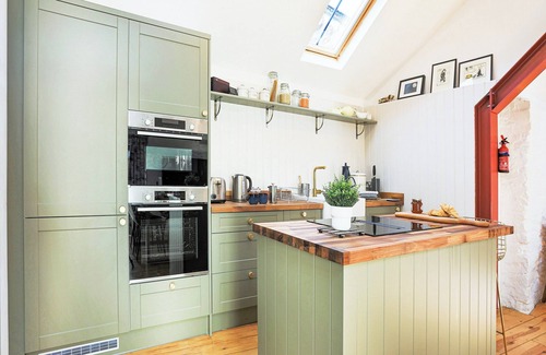 Totnes Cottage | 1 bedroom accommodation in Totnes