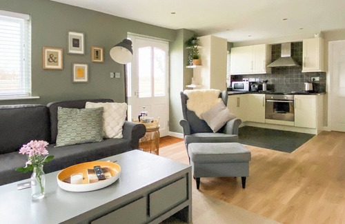 Truro Cottage | 1 bedroom accommodation in Truro