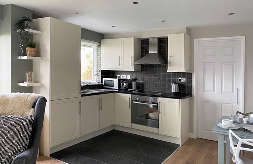 Truro Cottage | 1 bedroom accommodation in Truro