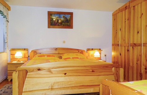 Semic House | 1 bedroom accommodation in Semic