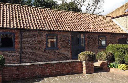 Fitling Cottage | 1 bedroom accommodation in Fitling, near Hull