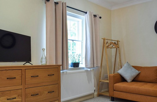 Thame Cottage | 1 bedroom accommodation in Tetsworth, near Oxford