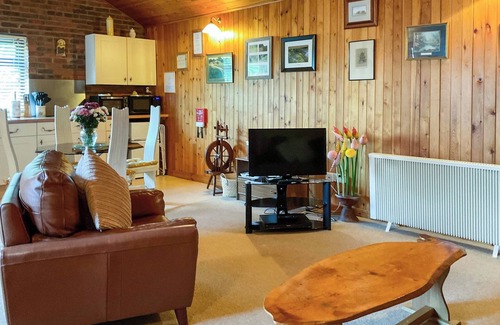 New Forest District Cottage | 1 bedroom accommodation in North Poulner, near Ringwood