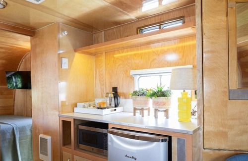 Larkspur House | 1 bedroom accommodation in Bend