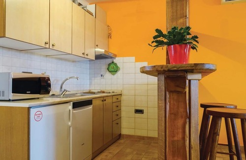 Koper Apartment | 1 bedroom accommodation in Smarje