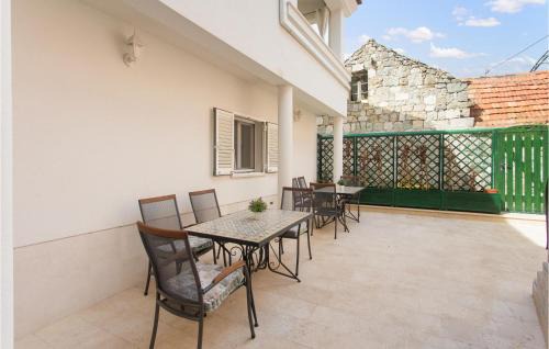 Omis Apartment | 1 Bedroom Amazing Apartment In Podgrade