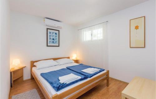 Punat Apartment | 1 Bedroom Amazing Apartment In Krk
