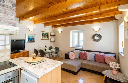 Komolac House | 1 bedroom amazing home in Komolac