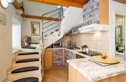 Komolac House | 1 bedroom amazing home in Komolac