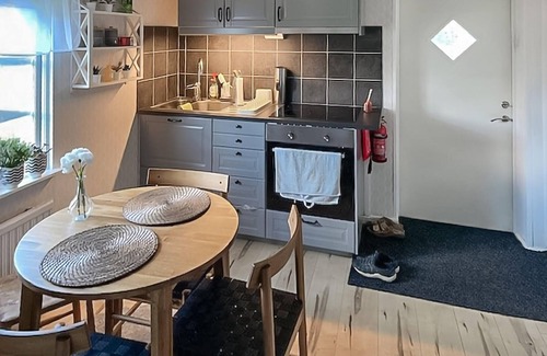 Blomstermala House | 1 bedroom amazing home in Tålebo