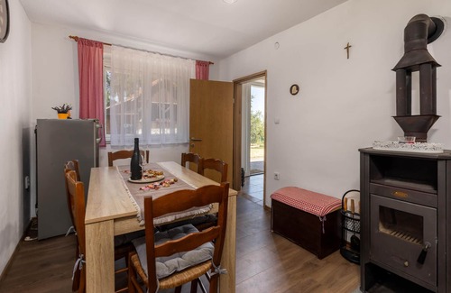 Cvetkovic House | 1 bedroom amazing home in Ozalj