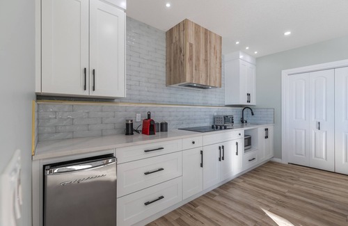 Hanson Ranch House | 1 bedroom and kitchen place with a valley scenery view & free parking