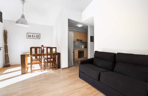 El Tarter Apartment | 1 Bedroom Apar. views. next to ski slopes. El Tarter.FLOC 43