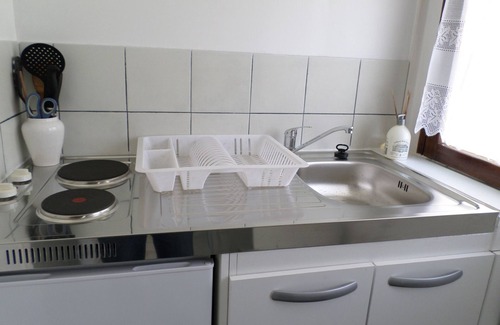 Crepy-en-Valois Apartment | 1 Bedroom Apartment in Crépy-en-Valois
