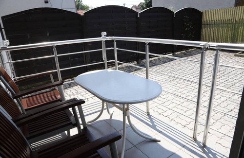 Vrnjacka Banja Apartment | 1-bedroom apartment in tranquil Vrnjačka Banja with AC, WiFi