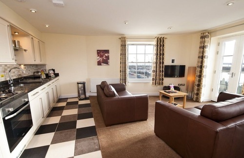 Scarborough Apartment | 1 Bedroom Apartment - 1st Floor