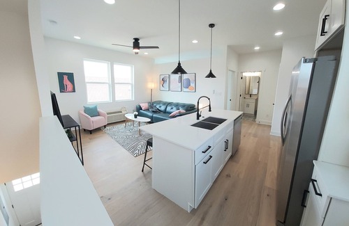 Indianapolis Apartment | 1-bedroom apartment just 3 minutes drive to Lucas Oil Stadium
