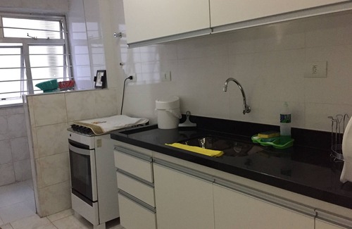 Pitangueiras RV Rental | 1 Bedroom Apartment 150 meters from the beach.