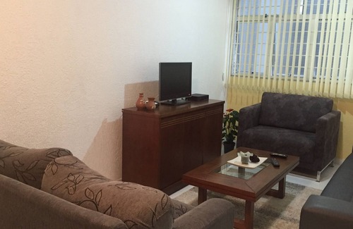 Pitangueiras RV Rental | 1 Bedroom Apartment 150 meters from the beach.