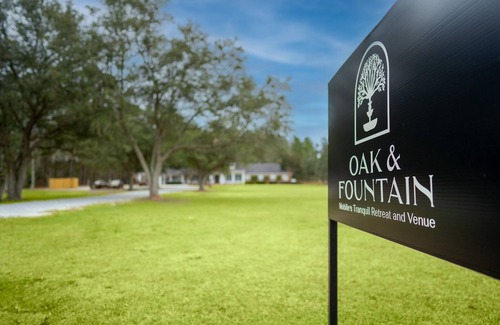 Grand Bay Apartment | 1 Bedroom Apartment at Oak + Fountain #19