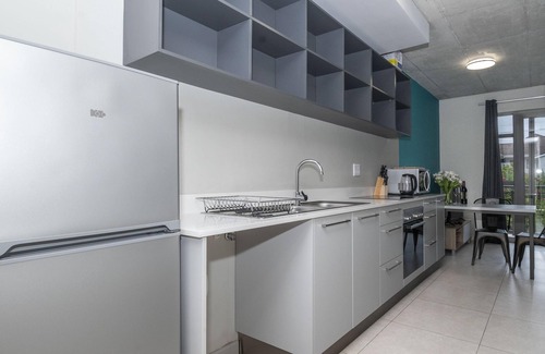Rosebank Apartment | 1 Bedroom Apartment at Metropole Rosebank