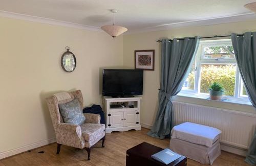 Lychpit Apartment | 1 Bedroom Apartment Central Basingstoke