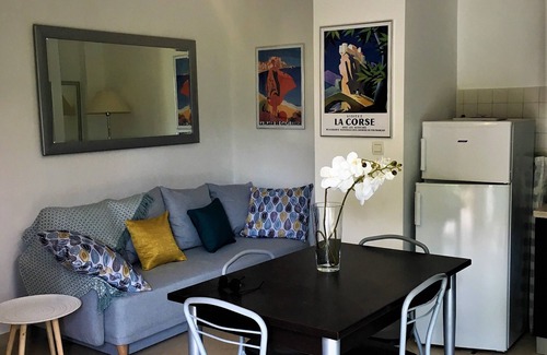 Palasca Apartment | 1 bedroom apartment completely renovated in residence with shared swimming pool