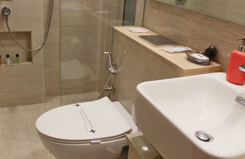 Hiranandani Gardens Apartment | 1-Bedroom Apartment @ Hiranandani Powai -Maxxvalue