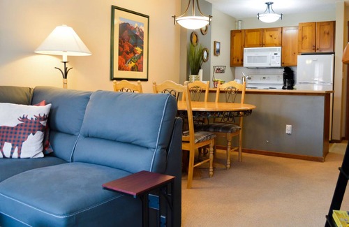 Sun Peaks Cabin | 1 bedroom apartment in village centre, ski in/out