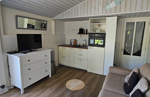 Ars-en-Re Apartment | 1 bedroom apartment in ars en rã©