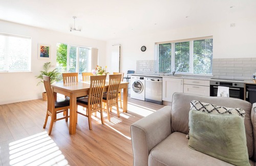 Letterkenny Apartment | 1 bedroom apartment in Just 5 mins outside Letterkenny.