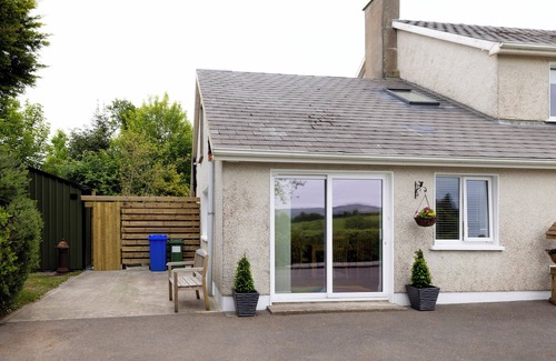 Letterkenny Apartment | 1 bedroom apartment in Just 5 mins outside Letterkenny.