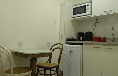 Ipanema Apartment | 1-Bedroom Apartment in Ipanema – Steps from the Beach & Arpoador's Sunset!