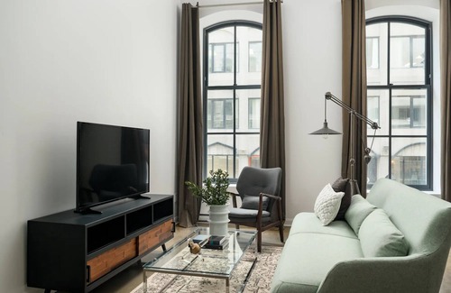 International District Apartment | 1 bedroom apartment in Old Montreal-Penny Lane