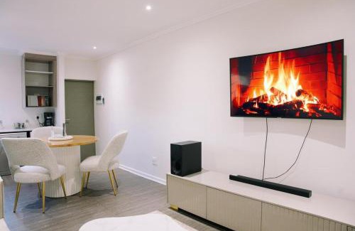 Lone Hill Apartment | 1 bedroom apartment in lonehill