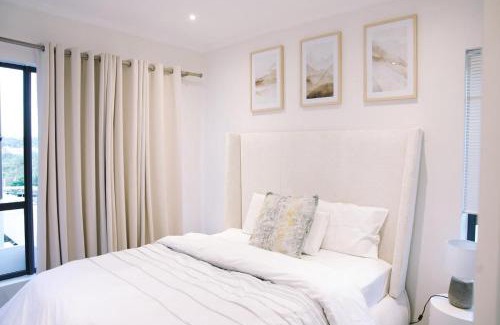 Lone Hill Apartment | 1 bedroom apartment in lonehill