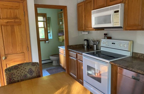 Falmouth Apartment | 1-bedroom apartment in Falmouth, on bike path, close to beach and town