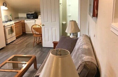 Medford Apartment | 1-bedroom apartment just 6 minutes drive to Lithia & Driveway Fields