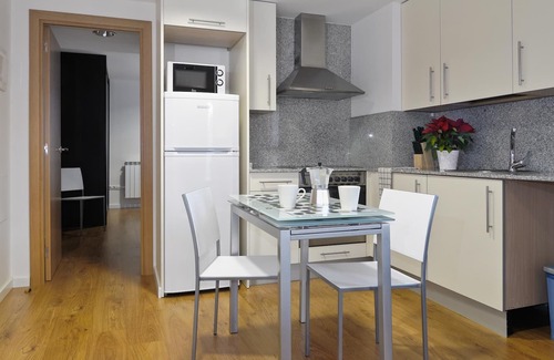 La Magdalena Apartment | 1 bedroom apartment Los Sitios, Zaragoza Centro.