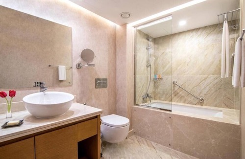 Deira Hotel | 1 Bedroom Apartment Near Gold Souk Metro BY E R
