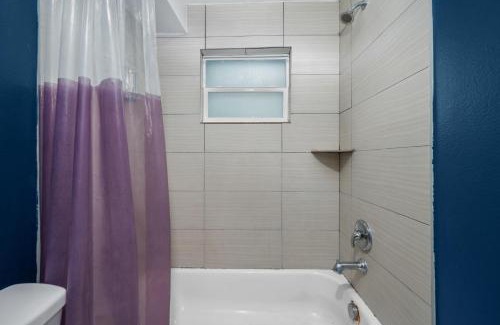 Braeswood Place Apartment | 1-Bedroom Apartment Near Houston's Top Attractions with Free Park