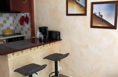 Pont-Aven Apartment | 1-bedroom apartment overlooking the river Aven and the Bois d'Amour