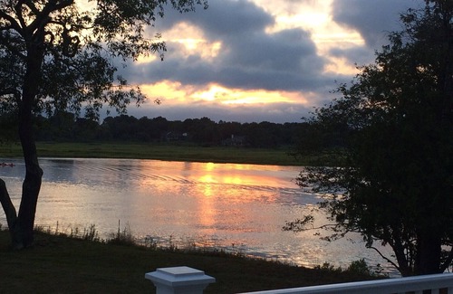 Old Lyme Apartment | 1 bedroom apartment on the water
