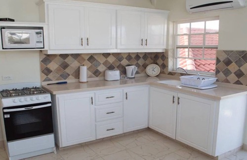 Silver Sands Apartment | 1 BEDROOM APARTMENT Plover Court Apartments