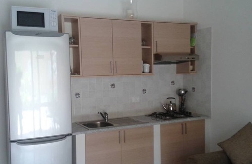 Pizzo Apartment | 1 bedroom apartment sleeps 4 with private wifi.