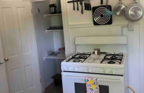 Livingston Apartment | 1 Bedroom Apartment Downtown Livingston