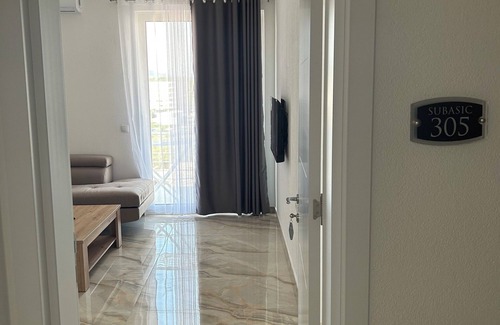 Gjerana Apartment | 1 bedroom apartment with balcony - Apartments Subashi room 305