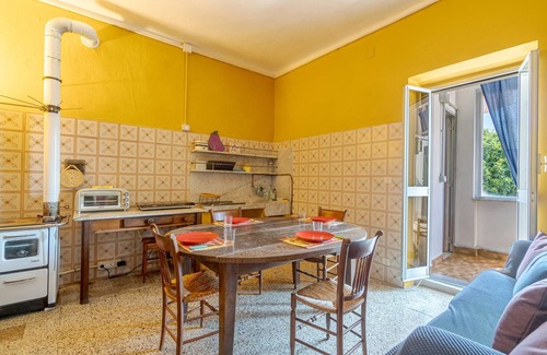 Carro Apartment | 1 bedroom awesome apartment in Carro