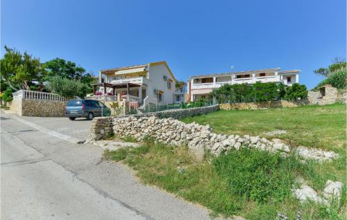 Kustici Apartment | 1 Bedroom Awesome Apartment In Kustici